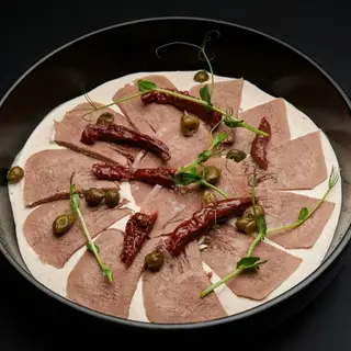 Язик «vitello tonnato» (175 г.)