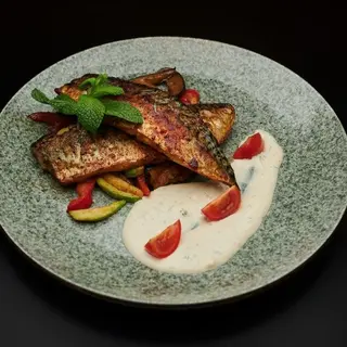 Скумбрія з овочами (400 г.)