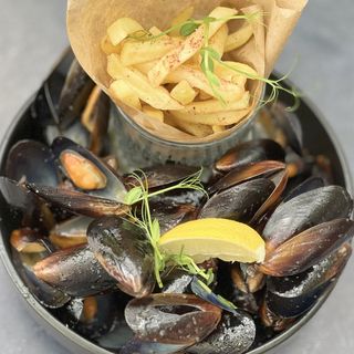 Мідії у винному соусі (450 г.)