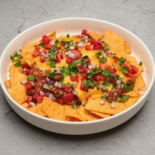 Начос з телятиною та сиром чеддер (180 г.)