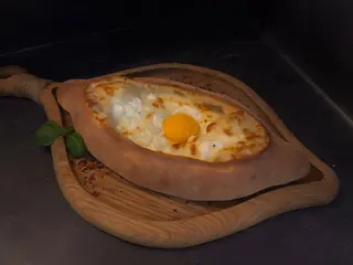 Хачапурі по-аджарськи (400г)