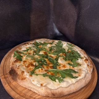 Піца Сирна з грушою (500г)