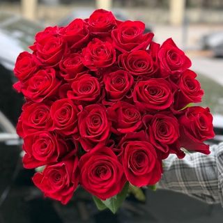 Букет червоних троянд