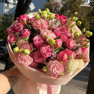 Букет з трояндою "Для свята"