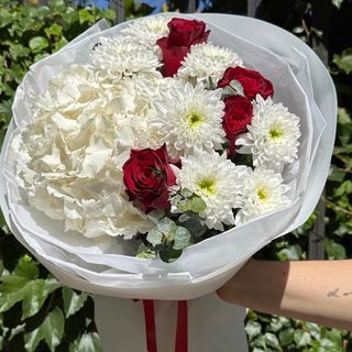 Букет "Морозний рубін"