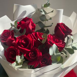 Букет з червоних троянд "Для тебе"