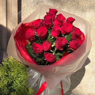 Букет з червоних троянд "Для тебе"