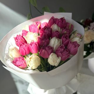 Букет тюльпанів "Пишна ніжність"