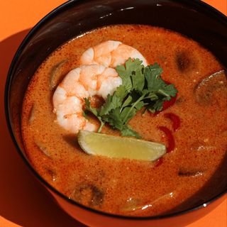 Том ям з тигровою креветкою (320г)