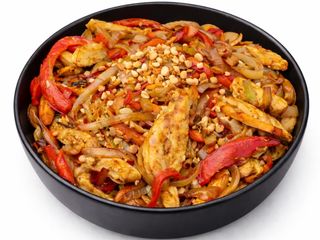 Удон з ніжним курчам (390г)