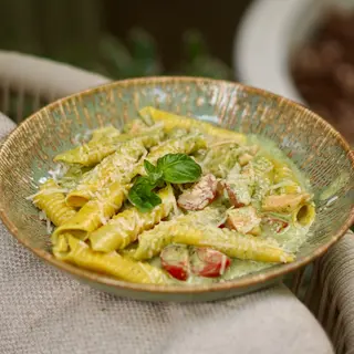 Pasta al salmone e spinaci