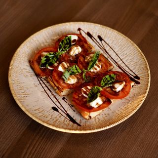 Bruschetta Caprese