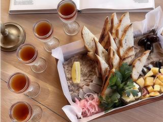 Тареля оселедцевих штучок (500г)