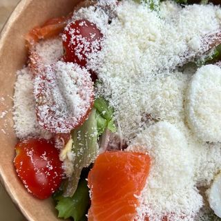 Салат Цезар з рибою