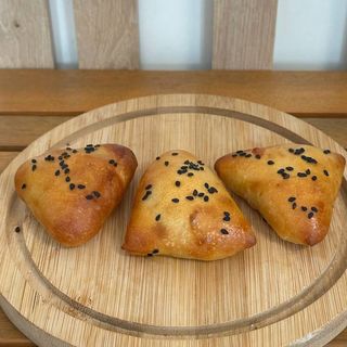 Креольські пиріжки з рибою 3 шт.