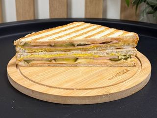 Сендвіч з шинкою