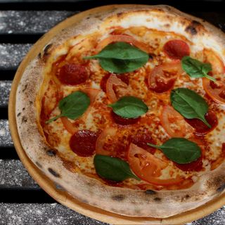 Neapolitan pizza Папероні (27см)