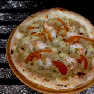 Neapolitan pizza Вершкова з тигровою креветкою (37см)