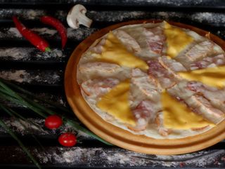 Піца з беконом та сиром Чедером (27см)