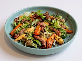 Салат з телятиною Теріякі (230г)