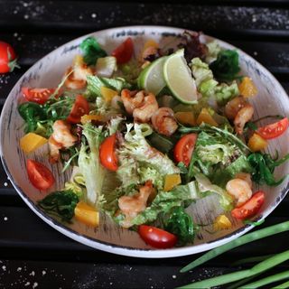 Салат з креветкою