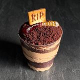 Десерт Трайфл «Снікерс»