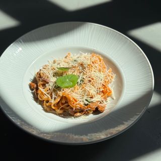 Паста з телятиною