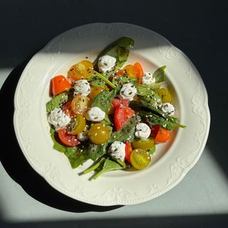 Салат з томатами