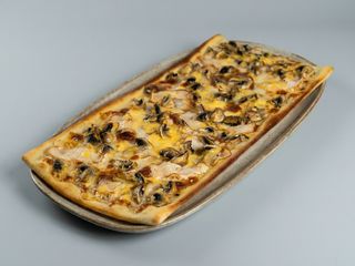 Піца грибна з куркою 420г