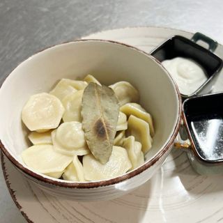 Пельмені з куркою (200/30г)