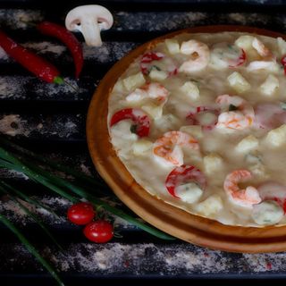 Піца Вершкова з тигровою креветкою (37см)
