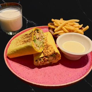 Шаурма класична + Айран (400г)