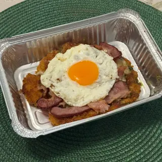 Шніцель з беконом та смаженим яйцем (350г)