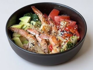 Боул з креветкою та авокадо (340г)