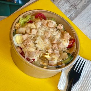 Цезар Box з лососем (330г)