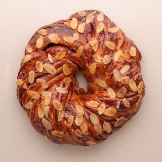 Калач різдвяний з малиною 420г