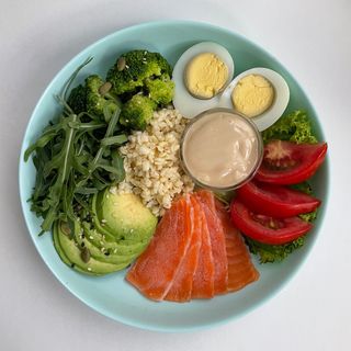 БОУЛ З ЛОСОСЕМ (275 г)