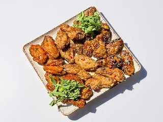Сет курячих крилець (1050г)