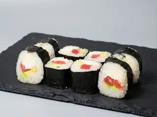 Футомак з тунцем (240г)