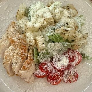 Цезар з куркою (275г)