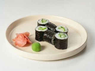 Макі рол огірок (105г)