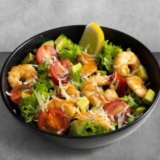 Салат з креветкою та Пармезаном (230г)