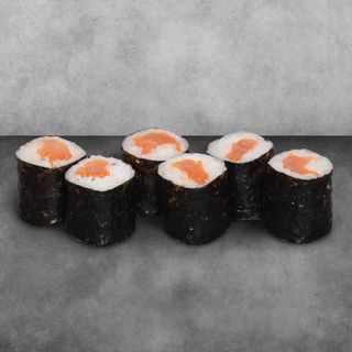 Макі рол з лососем (120г)