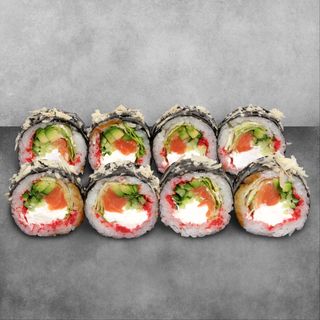 Рол Футомак з лососем та пармезаном (325г)