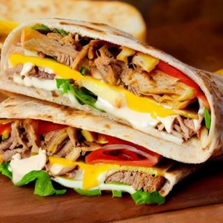 Шаурма в хлібі свинина