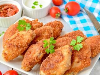 Курячі крильця у паніровці