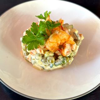 Салат Олів'є з креветкою (200г)