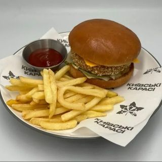 Рибний бургер з хека і тиляпії з картоплею фрі (310г)