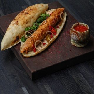 Люля-кебаб з курча та сиру сулугуні (450г)