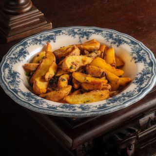 Сванська картопля з зеленню